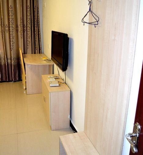hotelPic