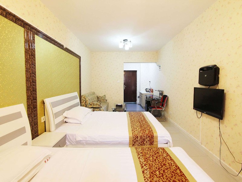hotelPic
