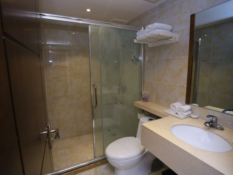 hotelPic