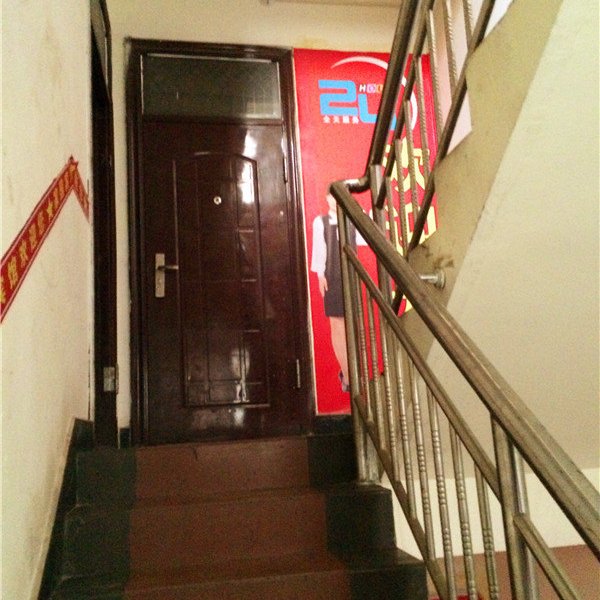 hotelPic
