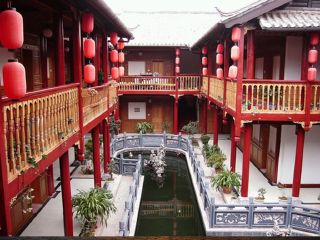 旅游团云南游_云南旅游组团旅游_深圳到云南旅游团报价