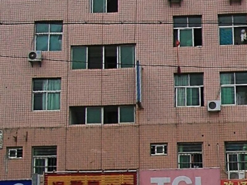 hotelPic