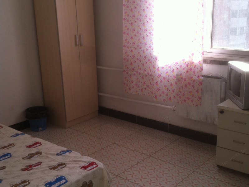 hotelPic