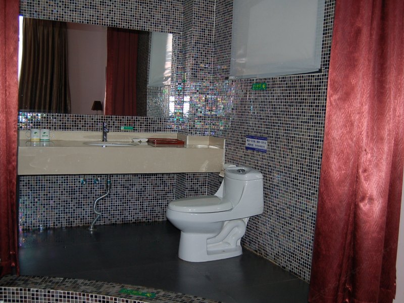 hotelPic