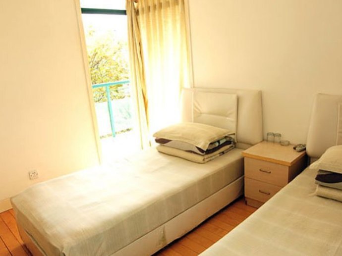 hotelPic