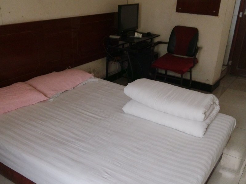 hotelPic