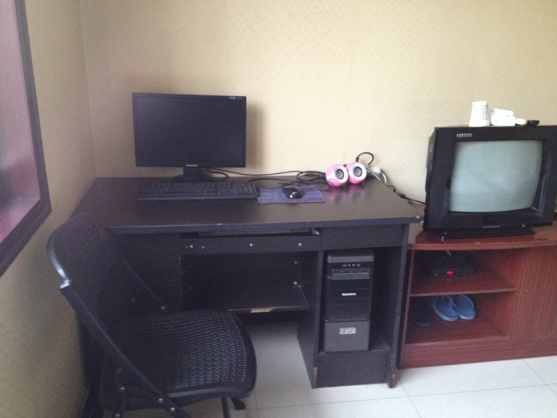 hotelPic