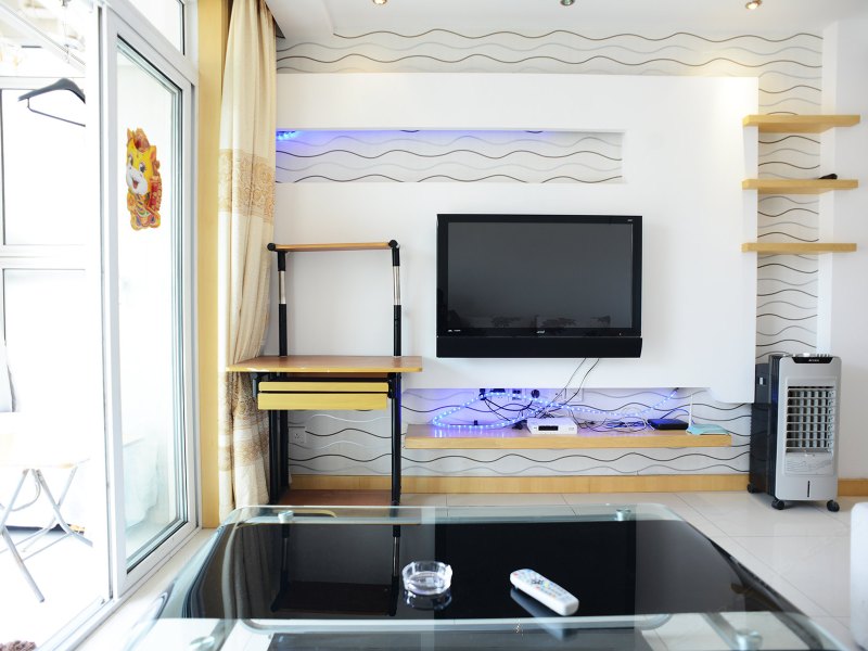hotelPic
