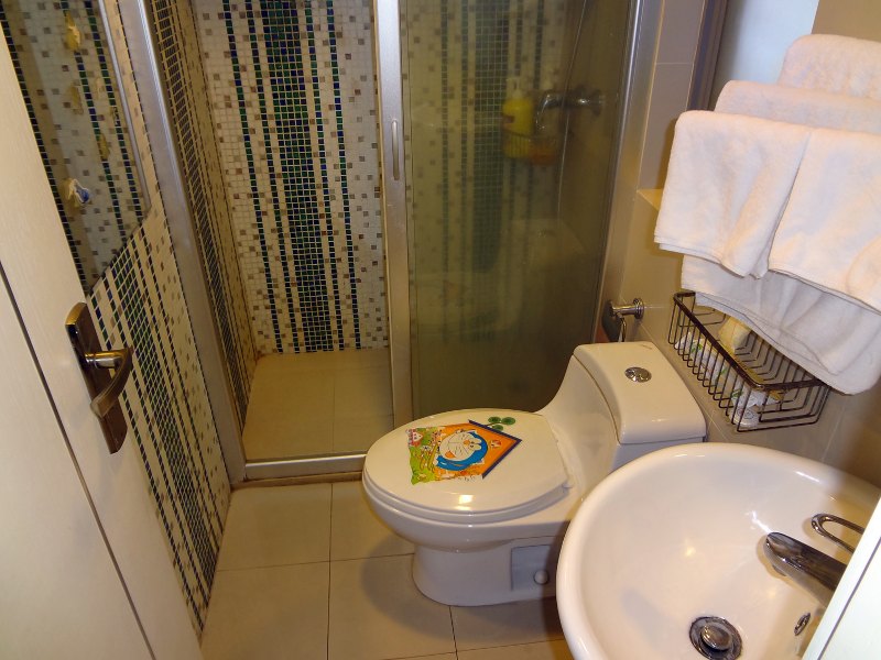 hotelPic