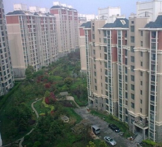 开心住房连锁公寓（上海幸福小镇店）