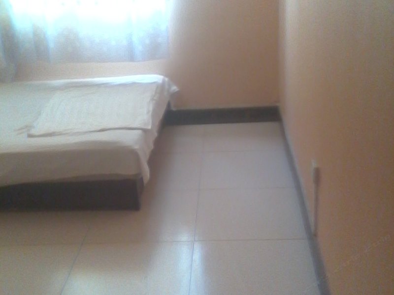 hotelPic