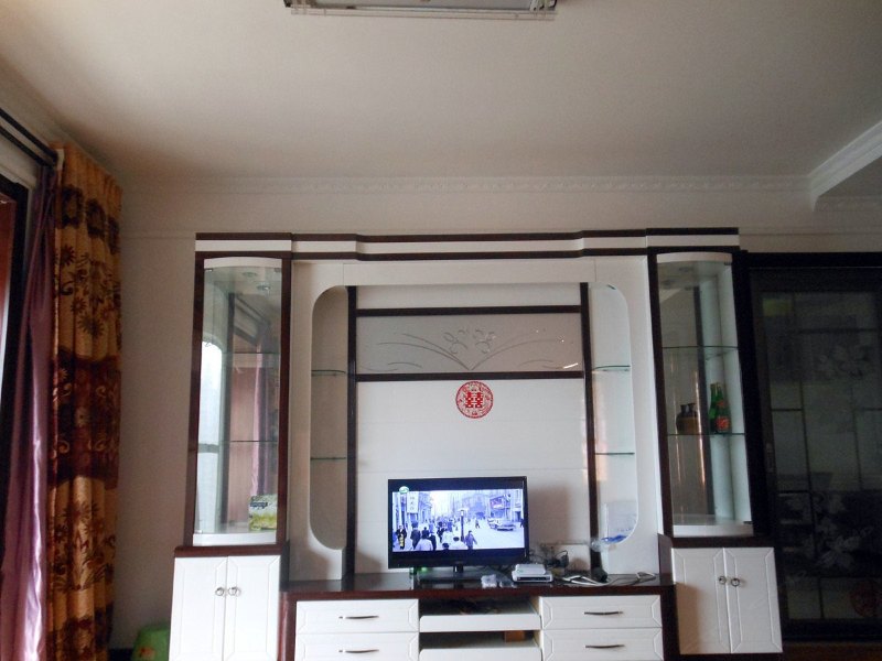 hotelPic