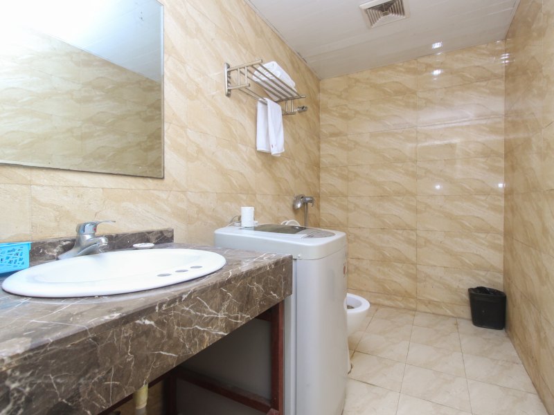 hotelPic
