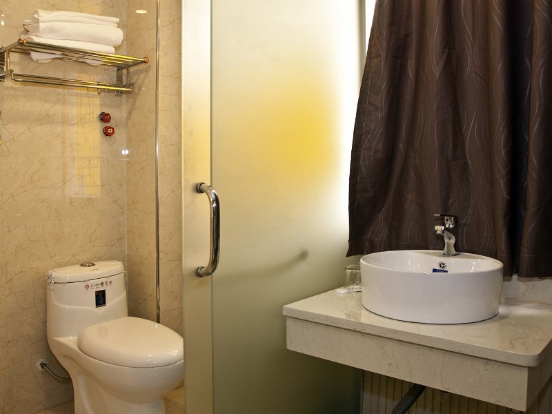 hotelPic