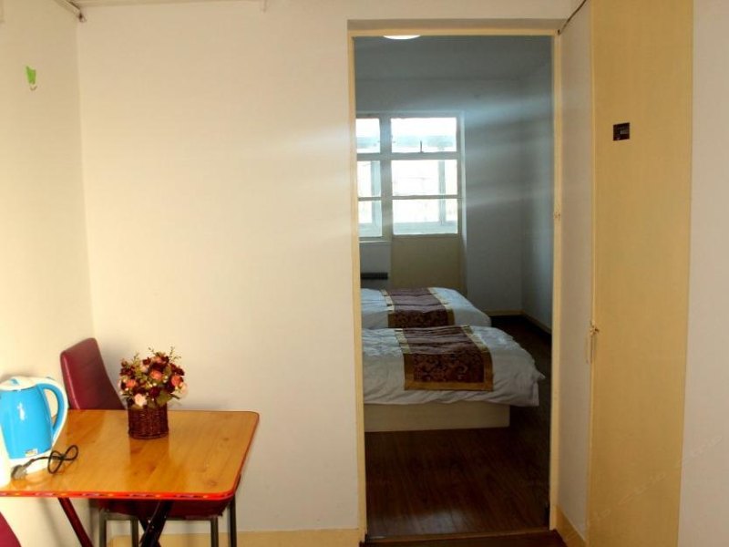 hotelPic