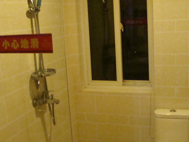 hotelPic