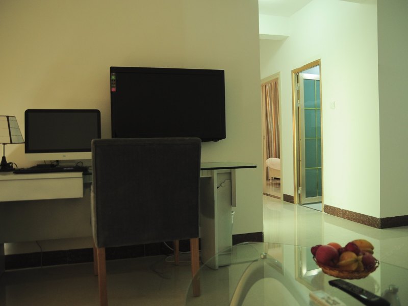 hotelPic