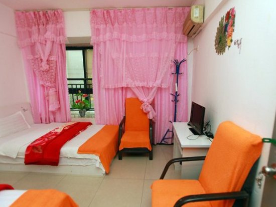 hotelPic
