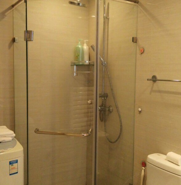 hotelPic