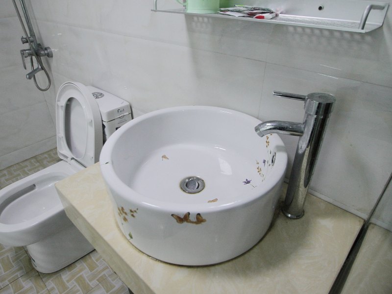 hotelPic