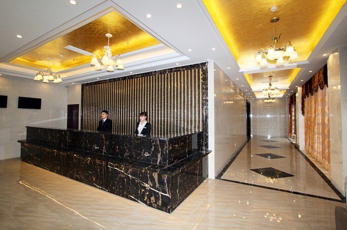 hotelPic