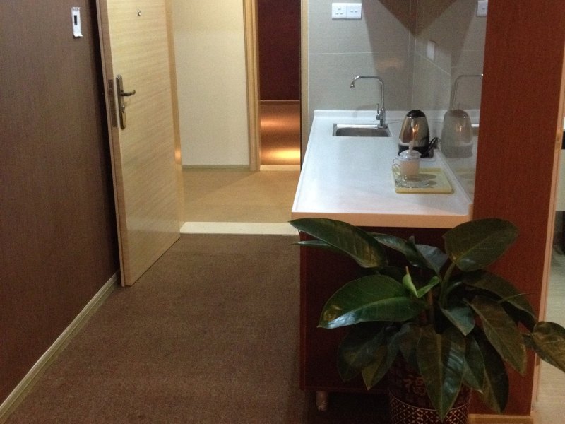 hotelPic
