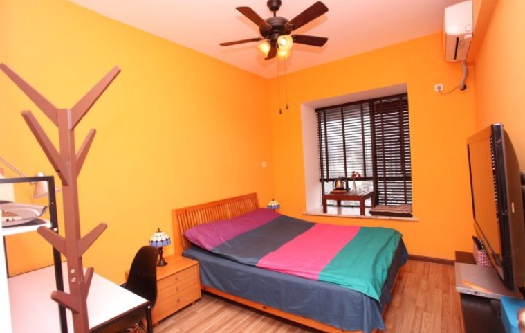 hotelPic