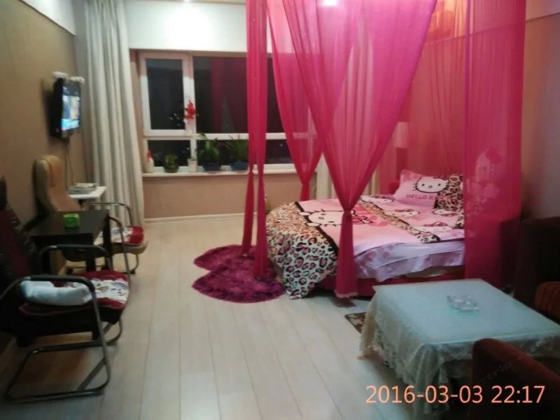 hotelPic