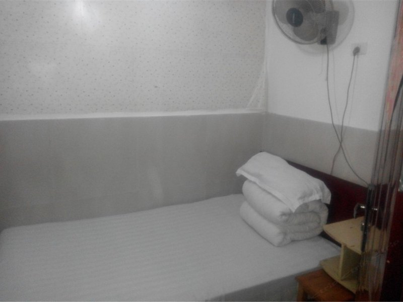 hotelPic
