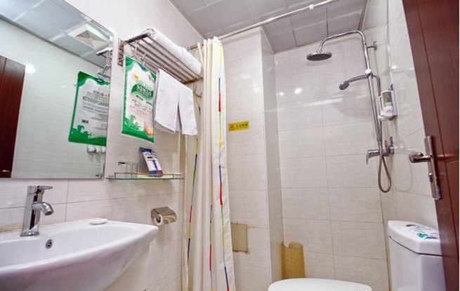 hotelPic