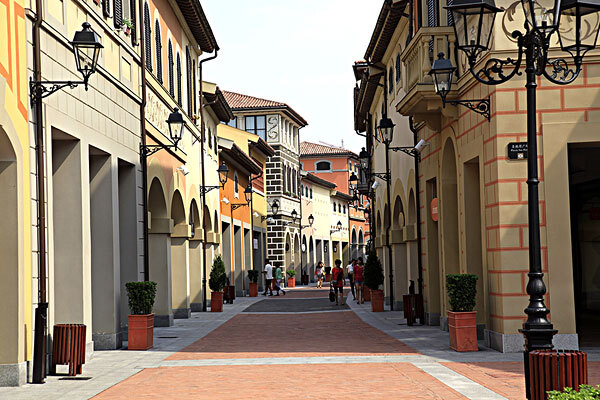 从佛罗伦萨小镇到五大道怎么走_从佛罗伦萨小