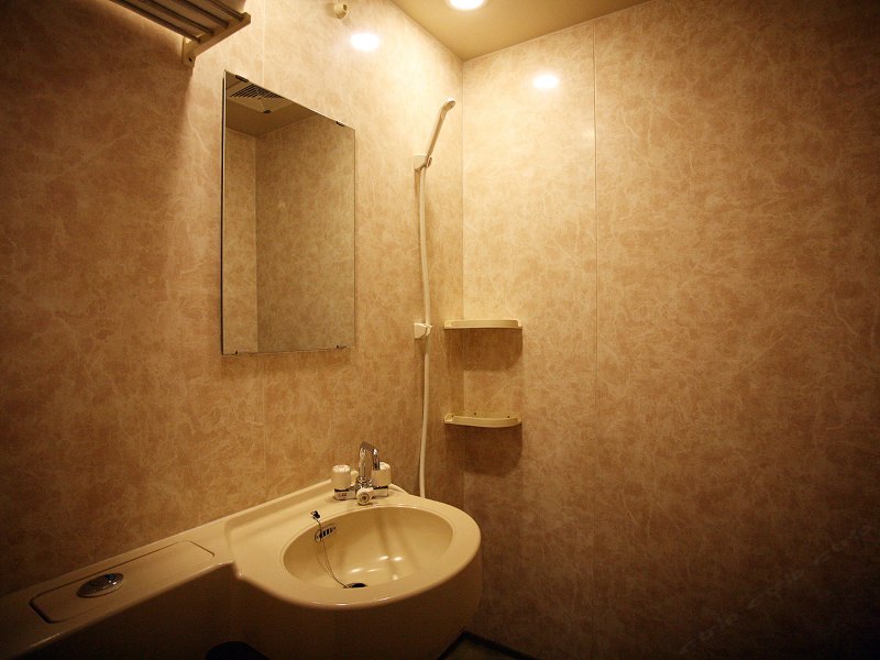 hotelPic