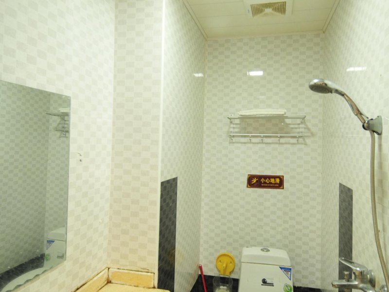 hotelPic