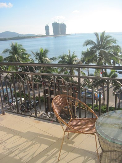 hotelPic