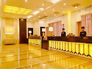 新疆喀納斯報(bào)團(tuán)多少錢_新疆喀納斯旅游多少錢一個人_新疆喀納斯半自助游