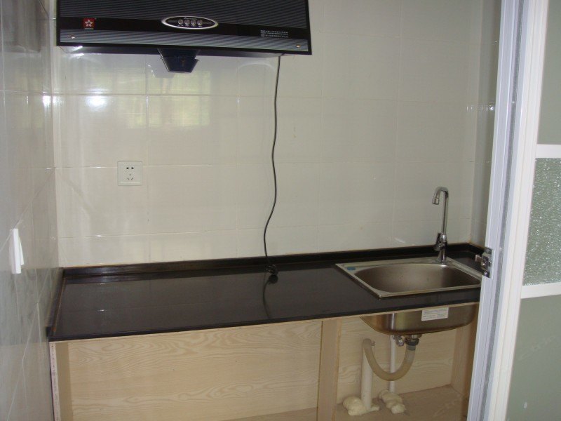 hotelPic
