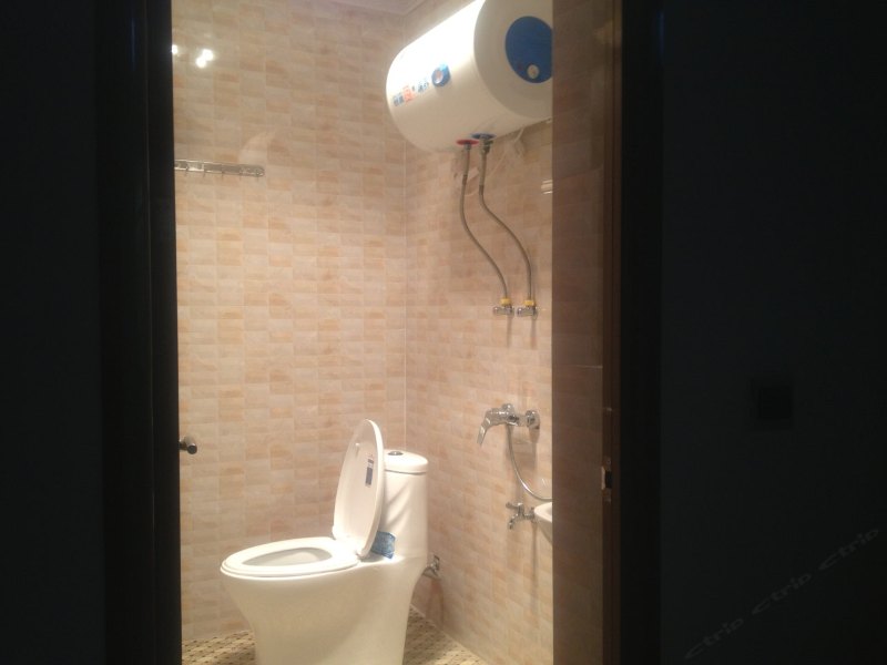 hotelPic