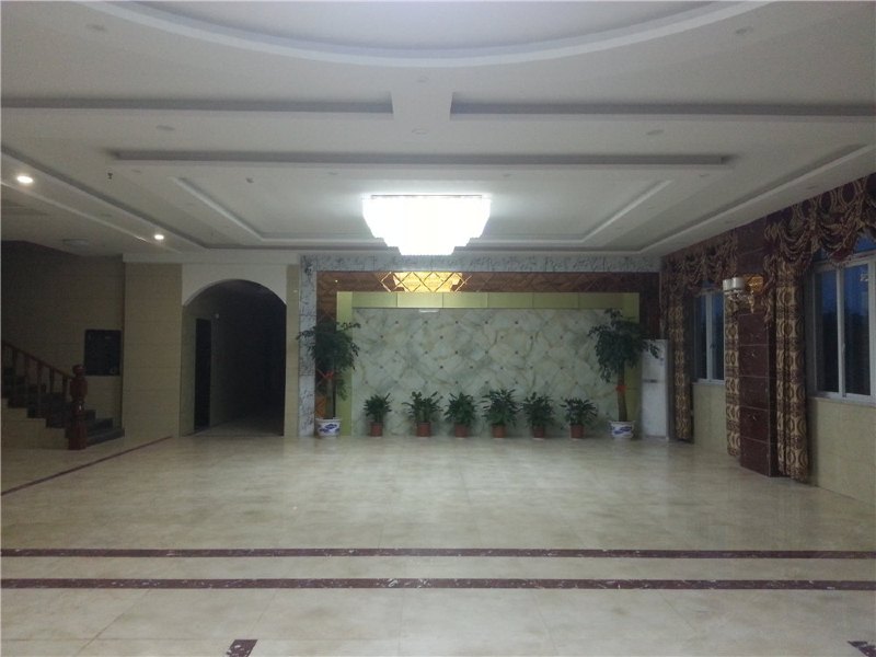 hotelPic