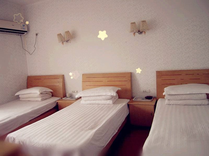 hotelPic