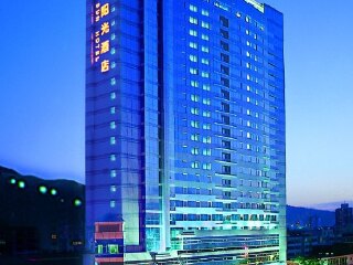 春节青海旅游跟团_青海旅游旅行团_青海旅游5天游