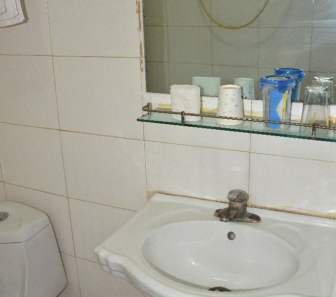 hotelPic