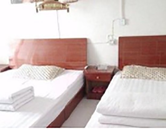 hotelPic