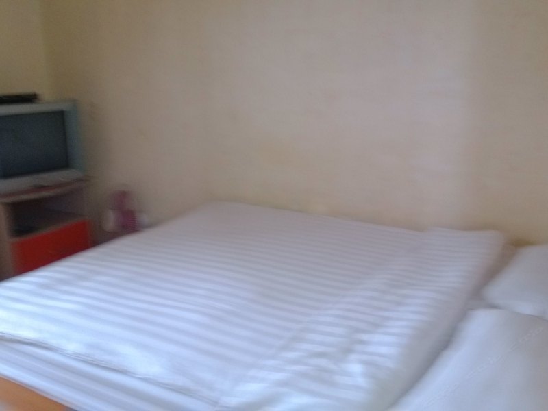 hotelPic
