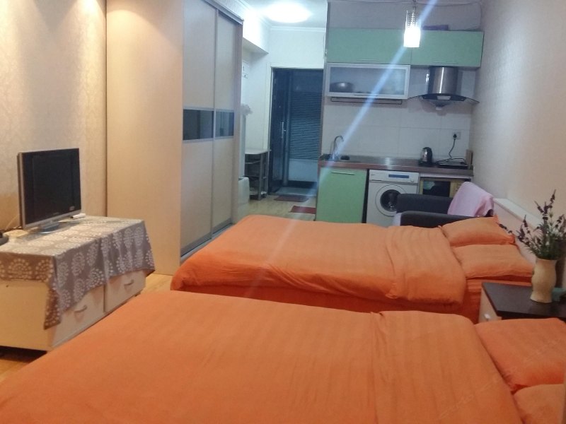 hotelPic