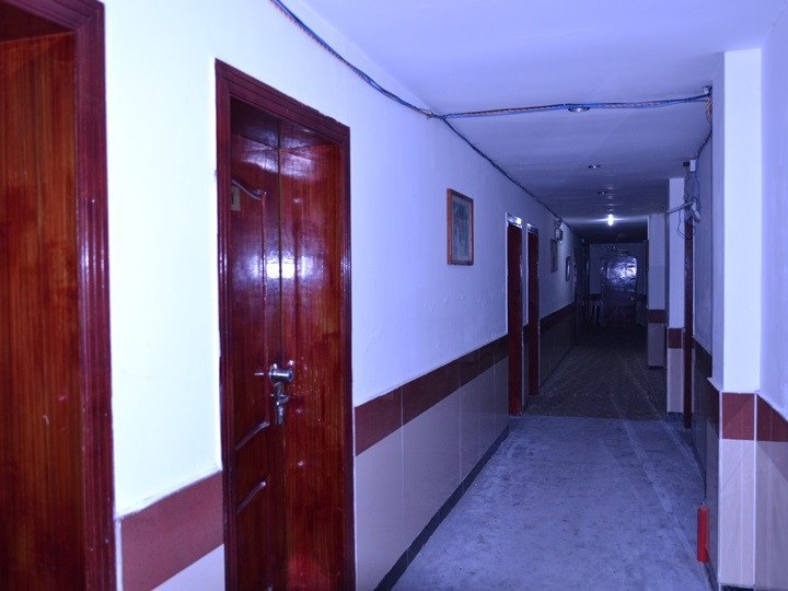 hotelPic