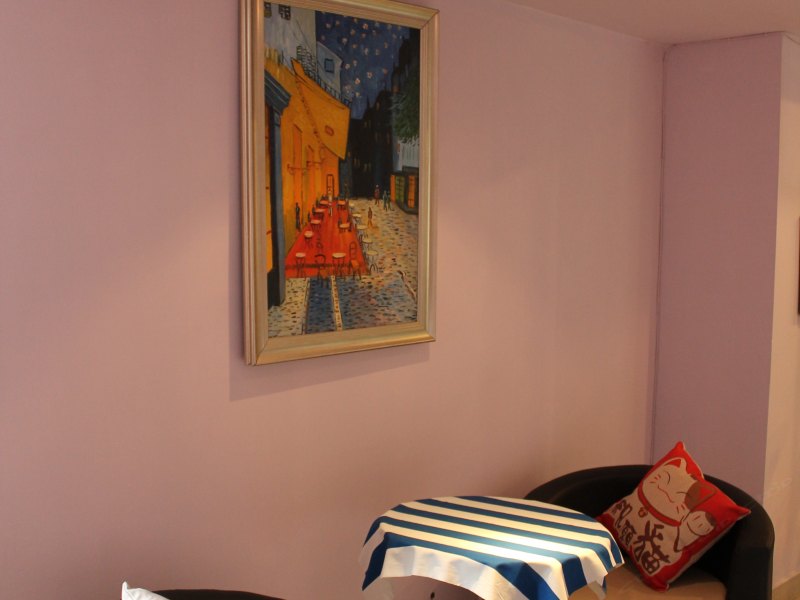 hotelPic