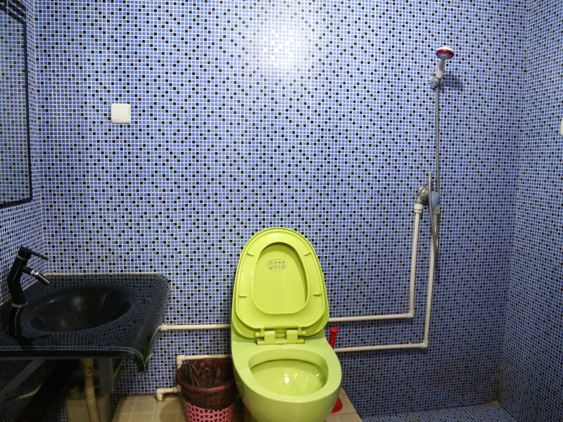 hotelPic