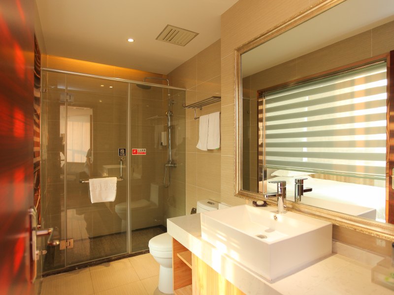 hotelPic