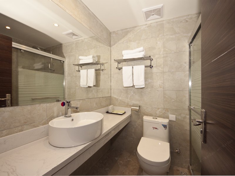 hotelPic
