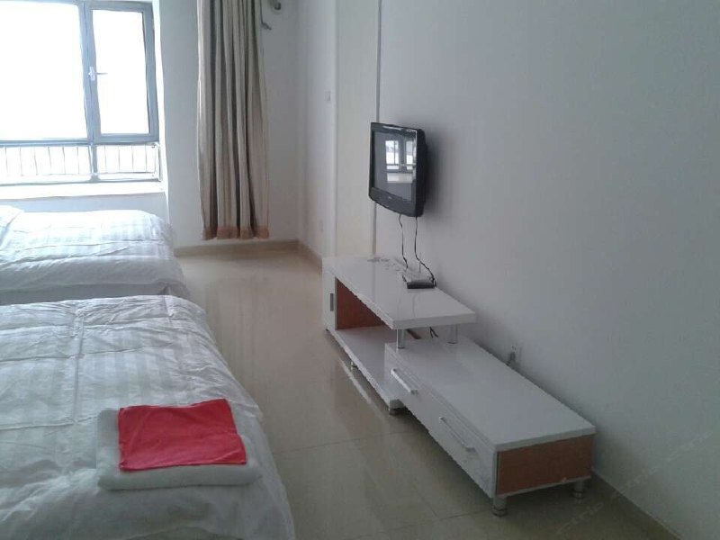 hotelPic